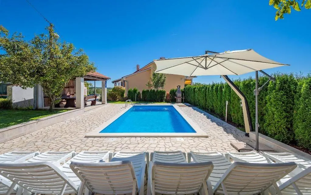 Apartman Semy With Private Pool Lindar